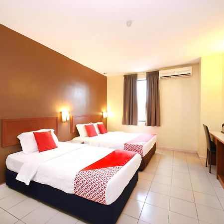 OYO 447 Comfort Hotel Meru Klang Exterior foto