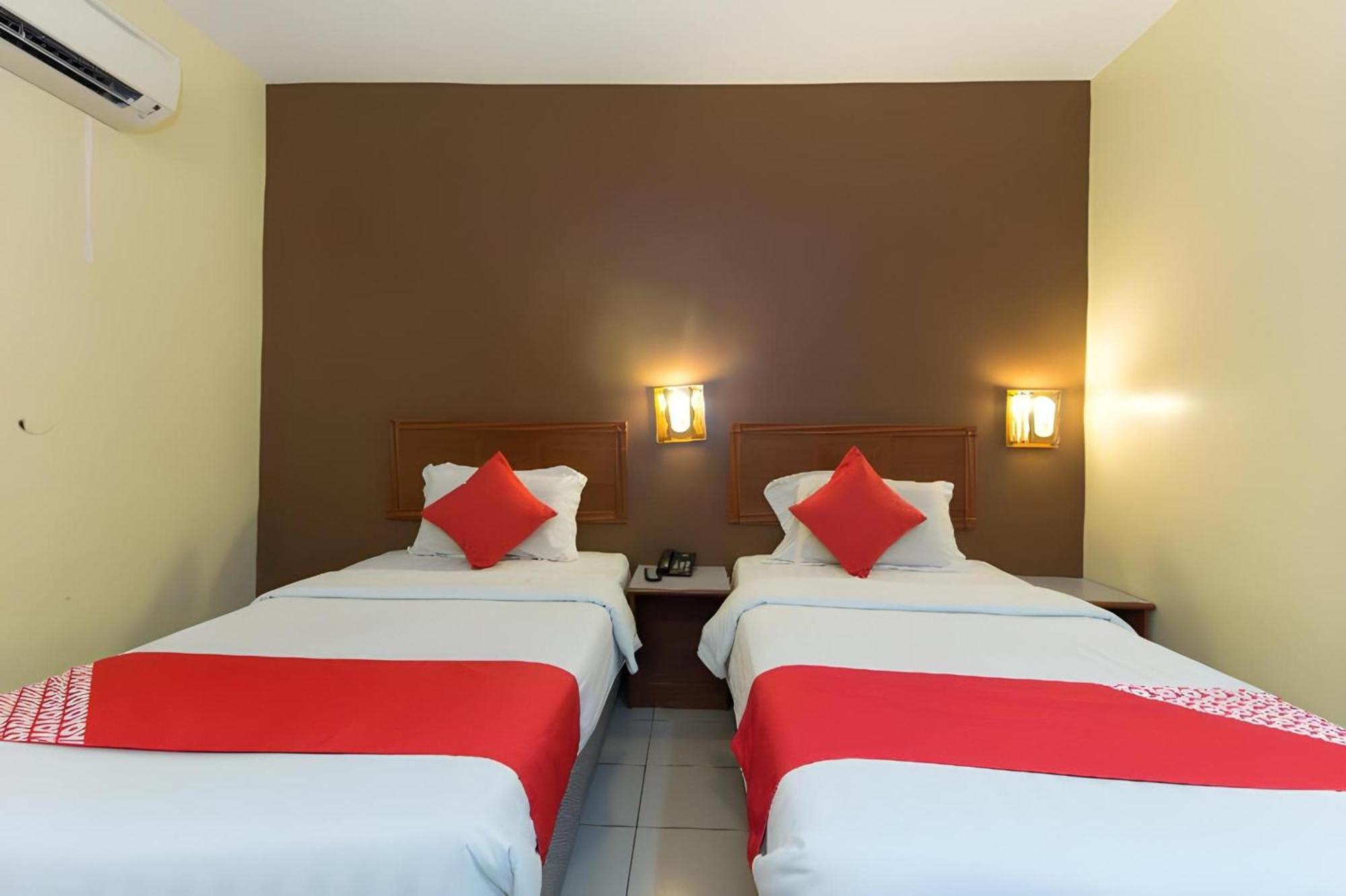OYO 447 Comfort Hotel Meru Klang Exterior foto