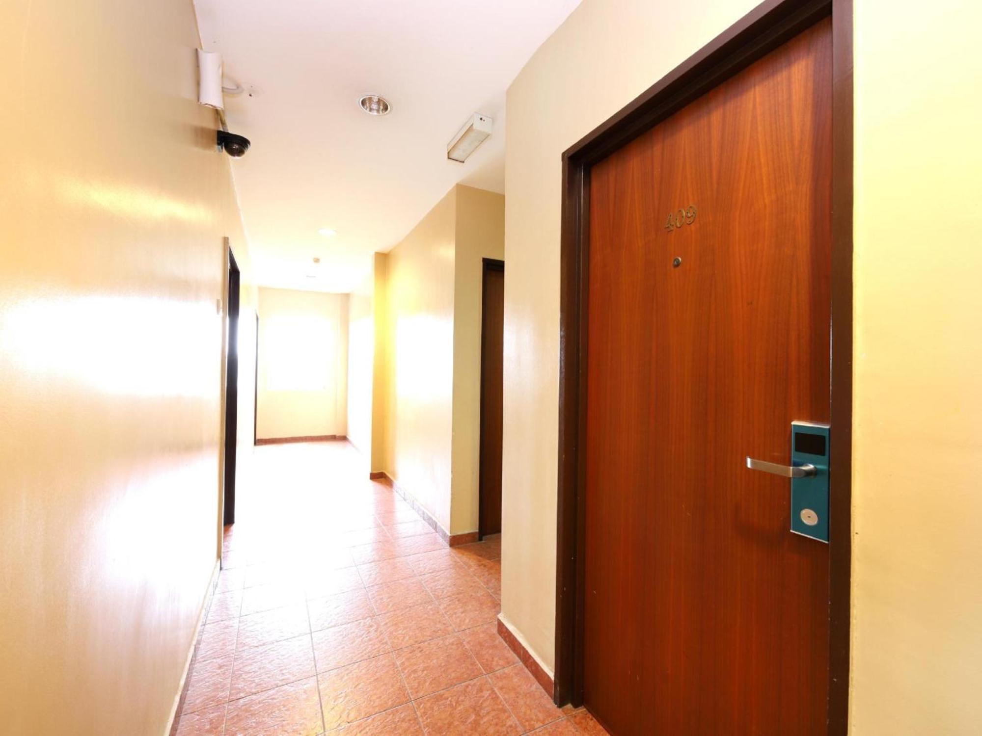 OYO 447 Comfort Hotel Meru Klang Exterior foto