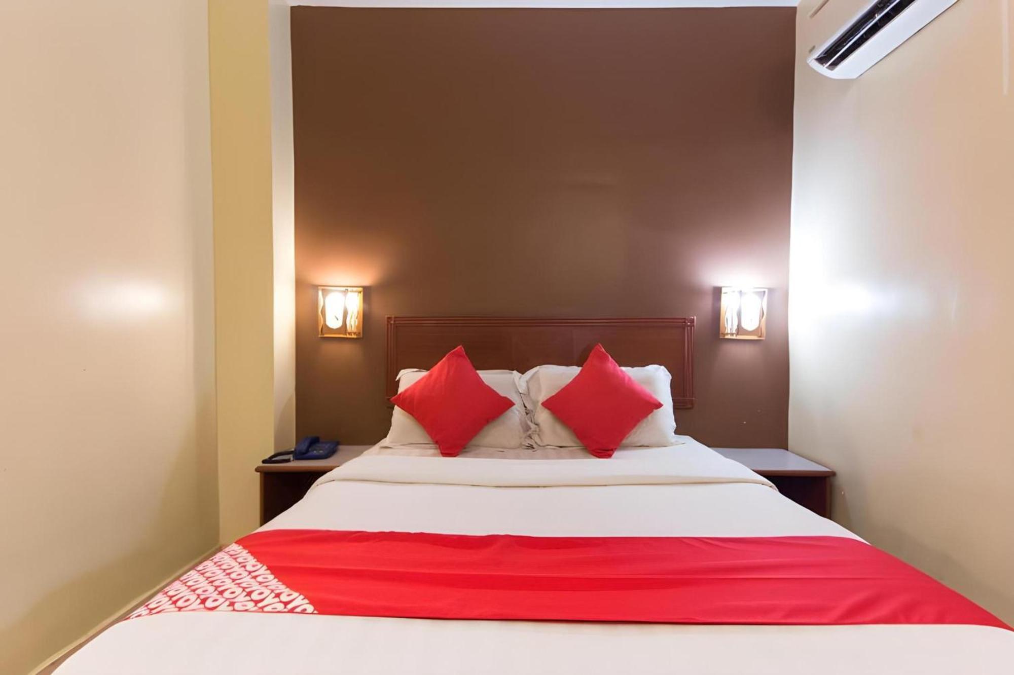 OYO 447 Comfort Hotel Meru Klang Exterior foto