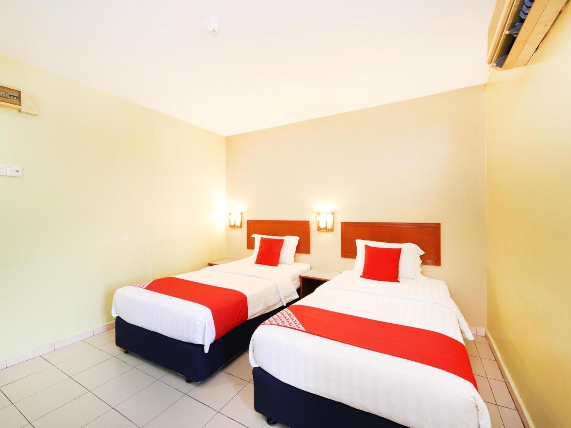 OYO 447 Comfort Hotel Meru Klang Exterior foto